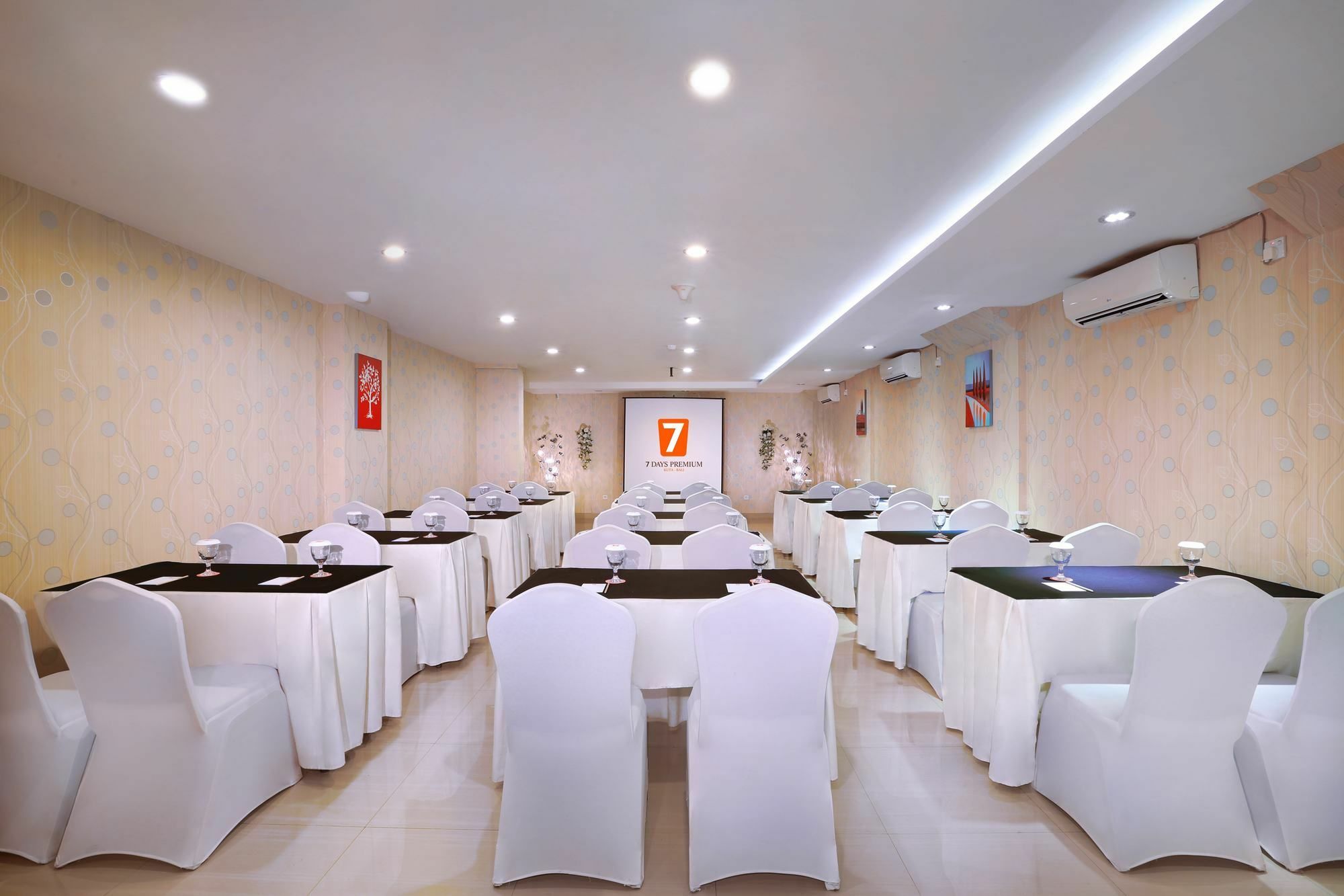 Sun Royal Hotel 꾸따 외부 사진