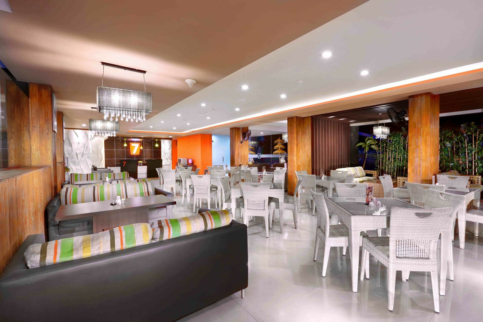 Sun Royal Hotel 꾸따 외부 사진